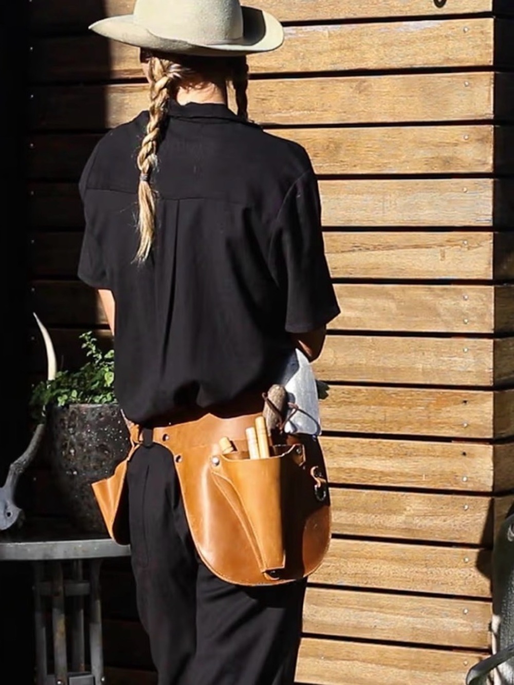 Women’s Leather Tool Belt Holster - Brown - Picture 5 of 13
